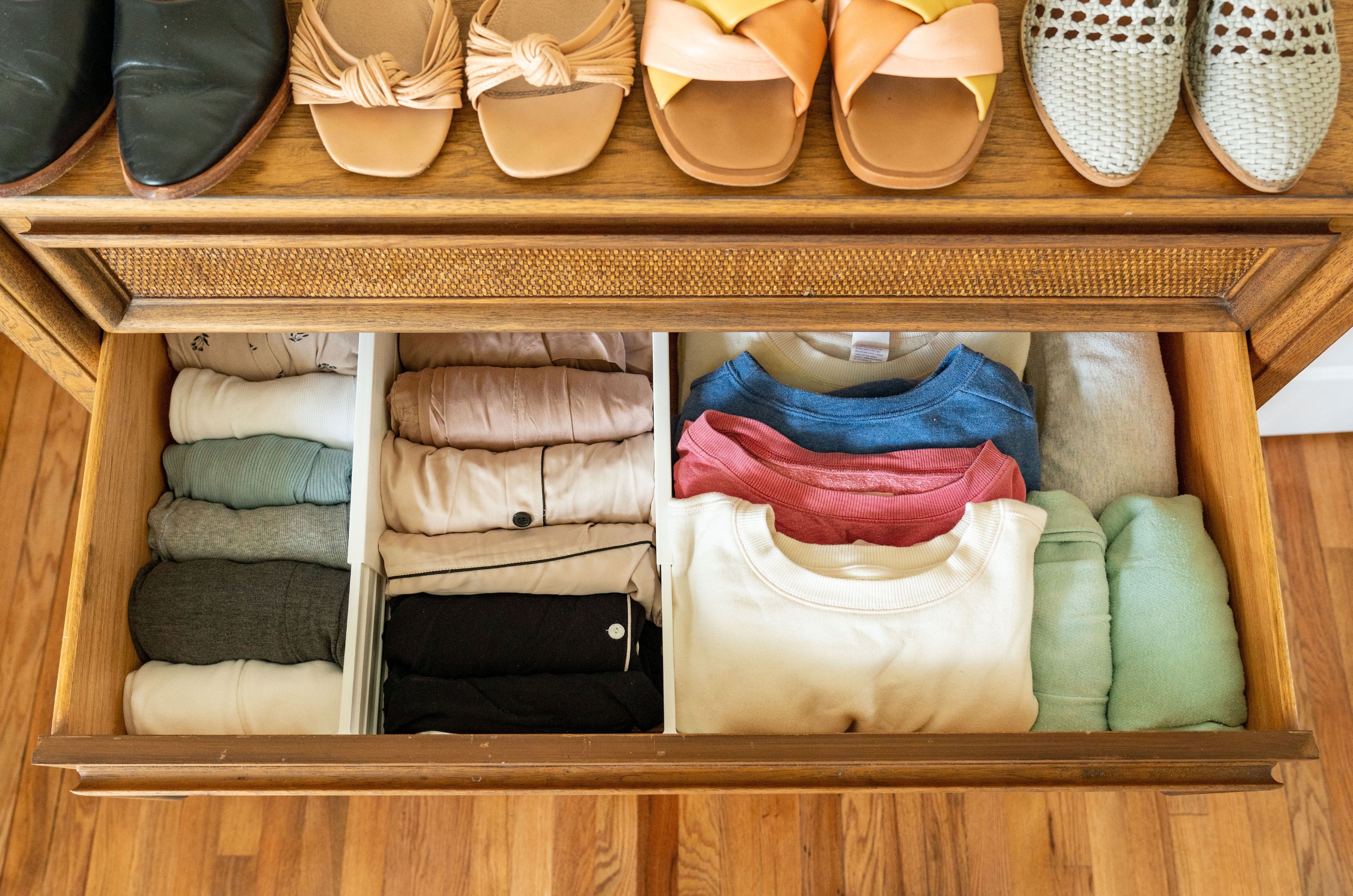 dresser drawer organizer Foldable Cloth Storage Box Closet Set of 6 House of quirk Do you want to make more room in your closet for storage Bedroom Dresser Organizer with 10
